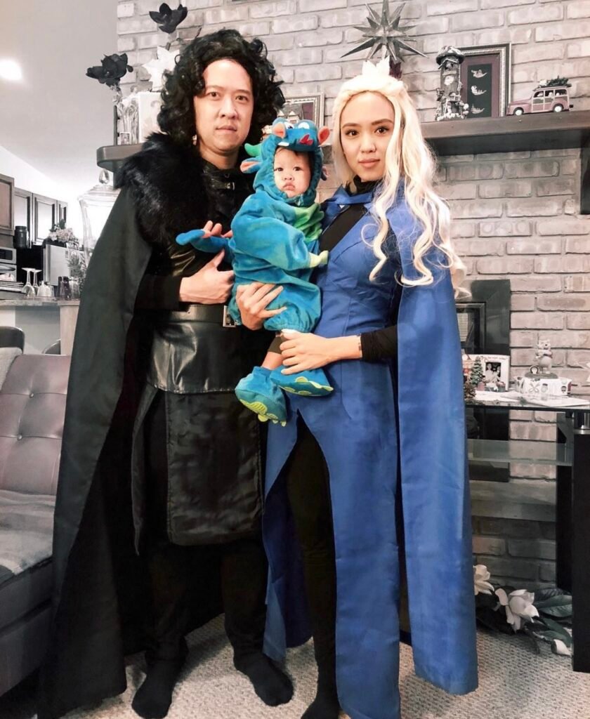 A couple wearing Daenerys and Jon Halloween costumes.