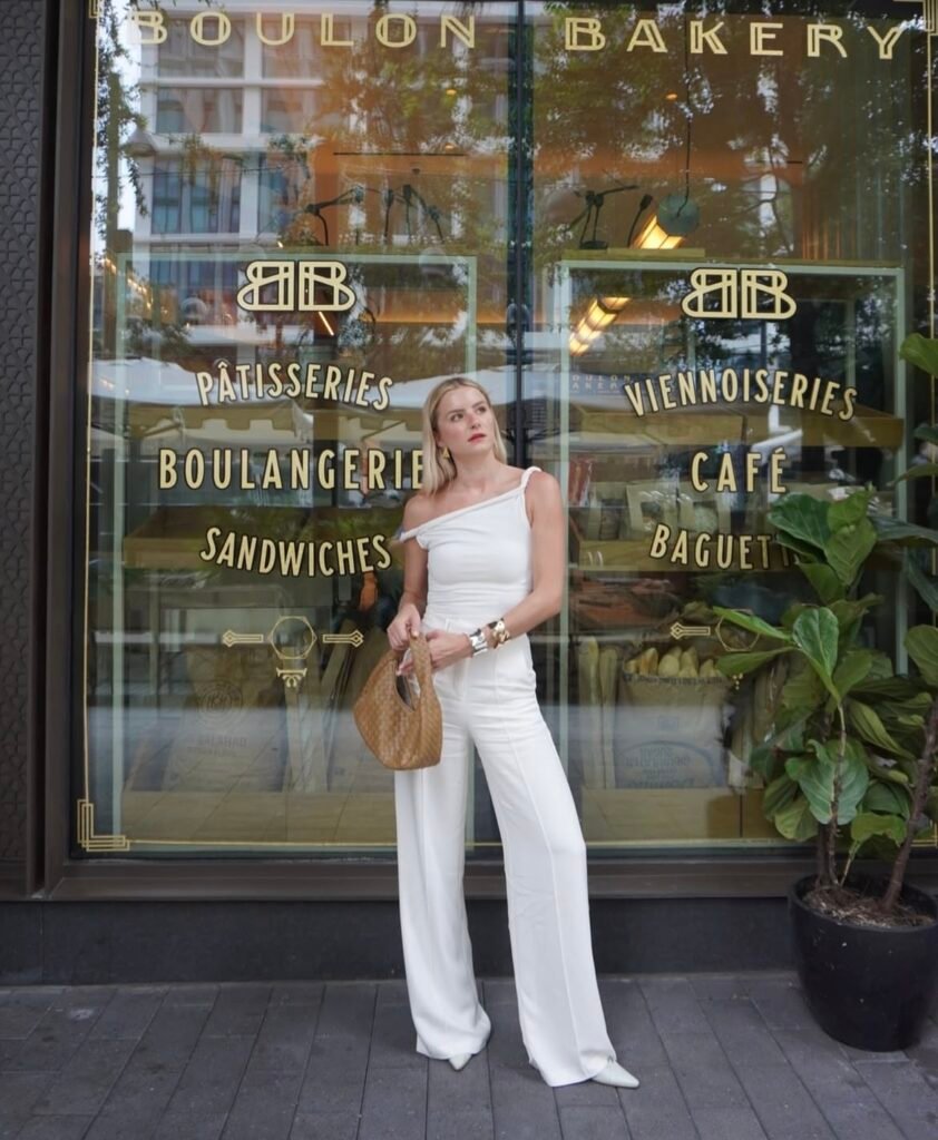 A business casual outfit.