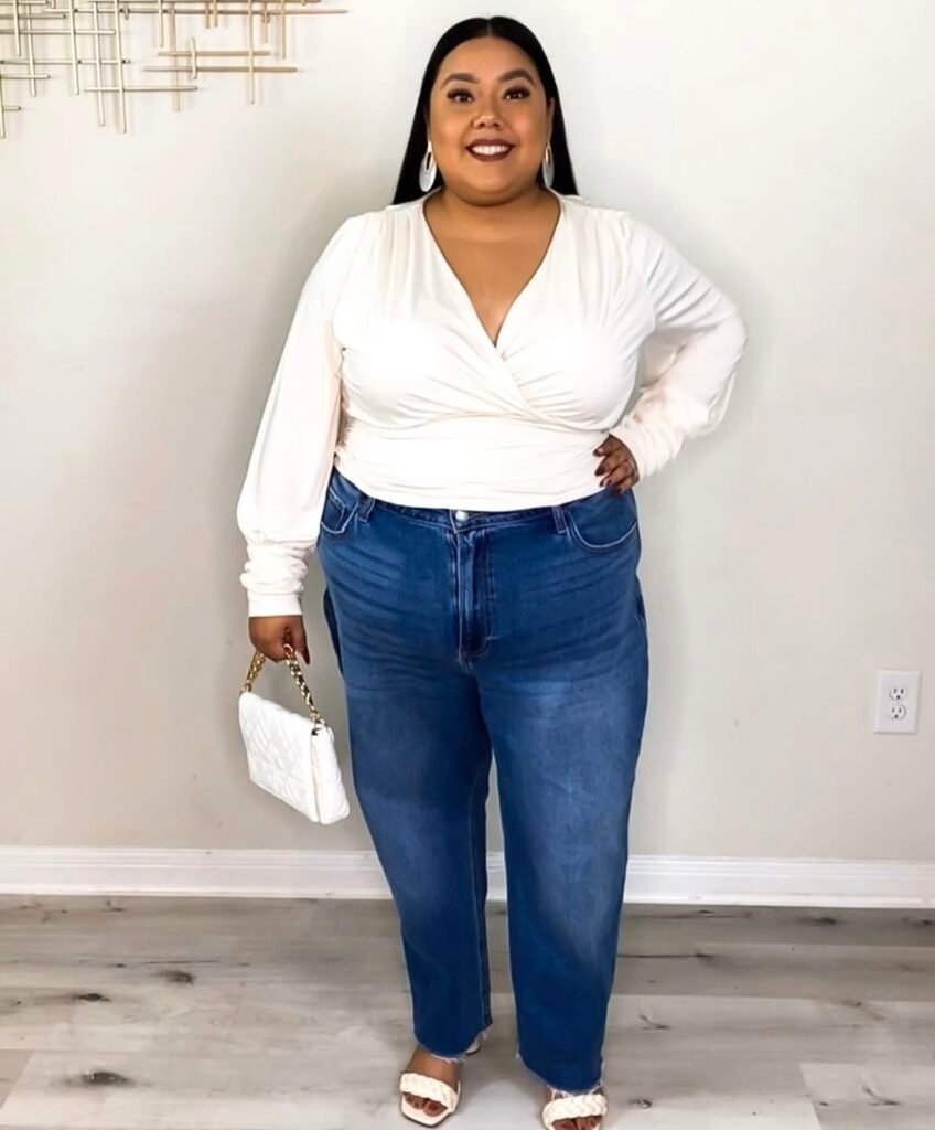 A plus size work outfit.