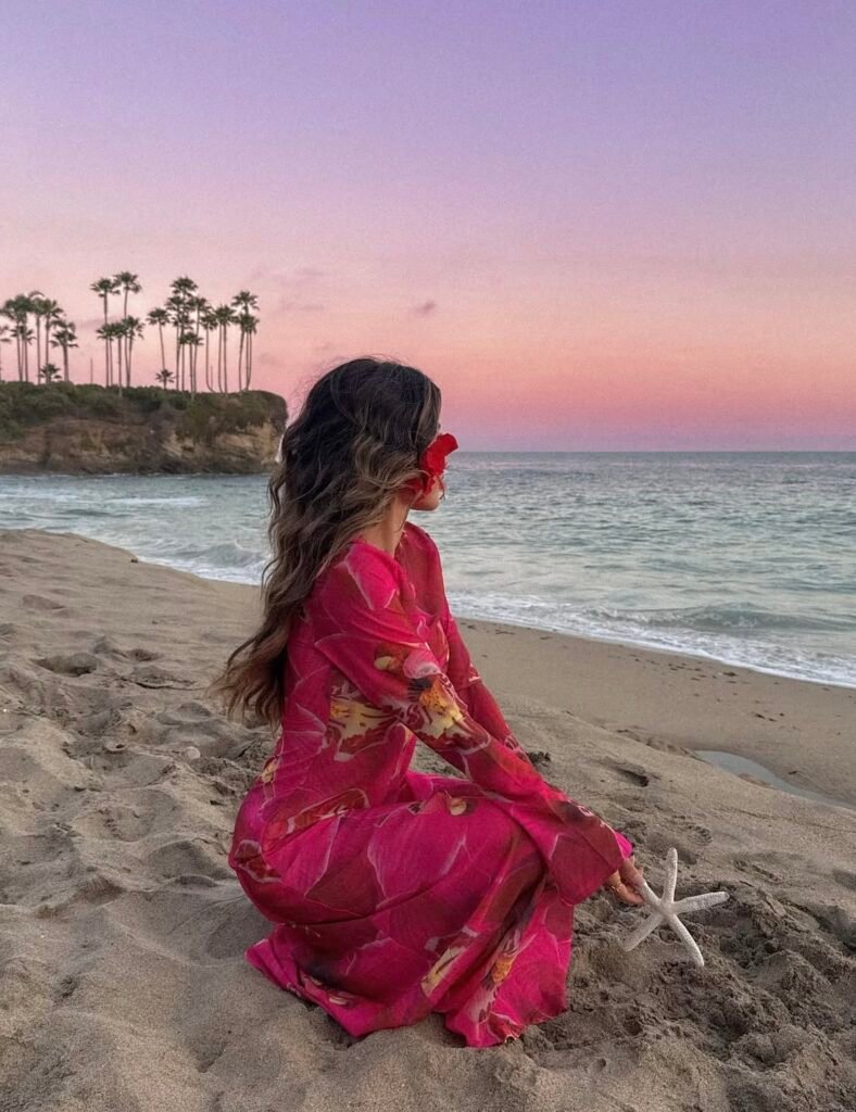 A summer vacation outfit.