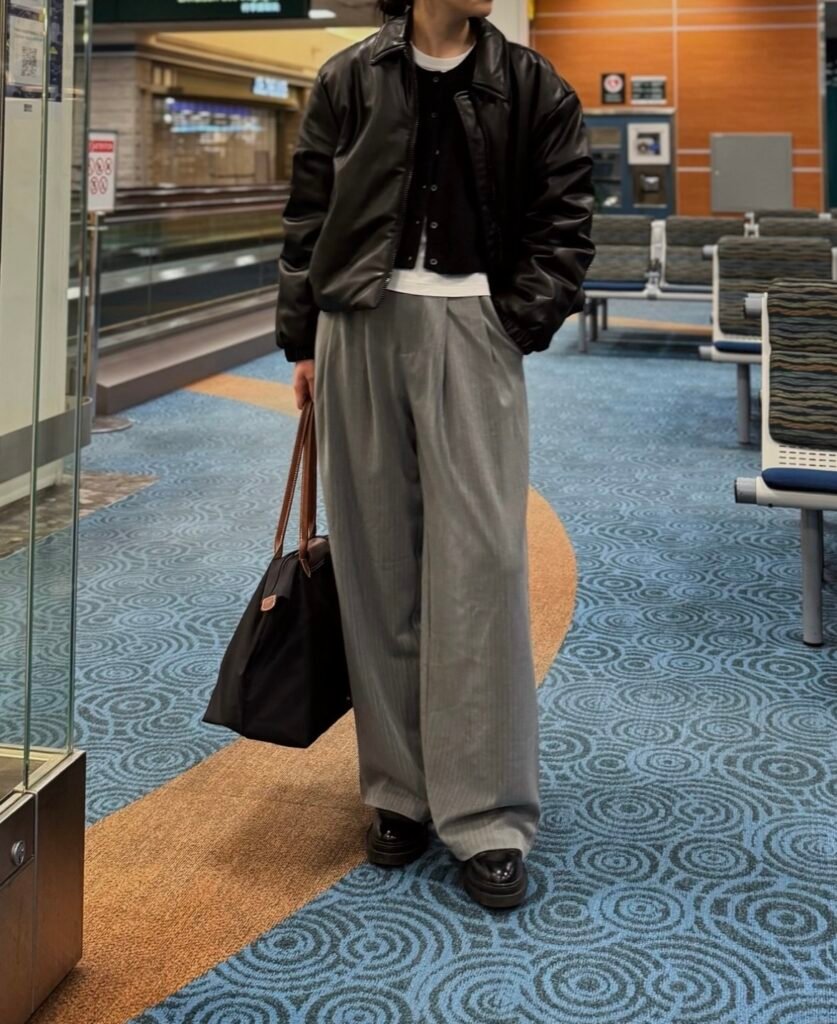 A comfy travel outfit.