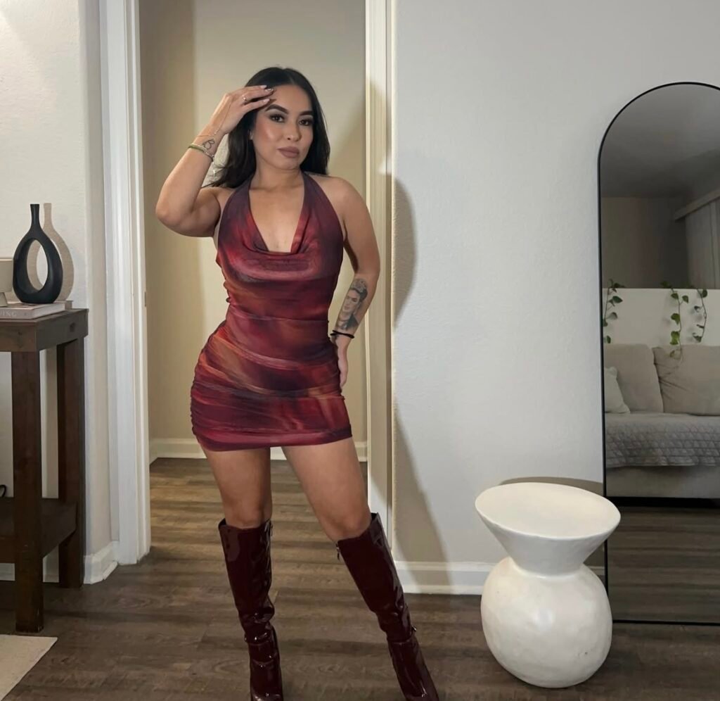 A cute date night outfit.