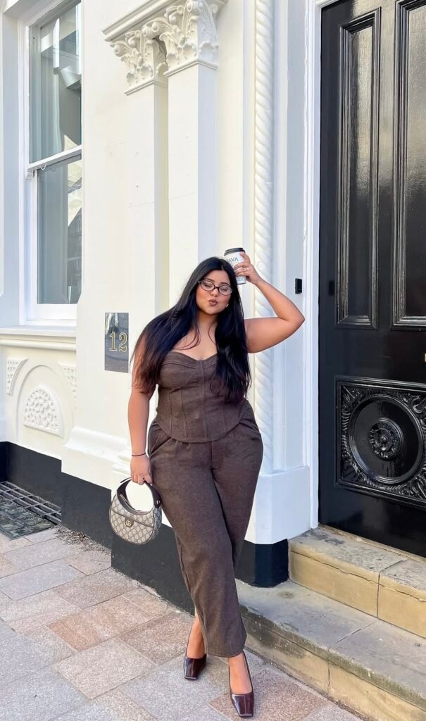 A plus size business casual.