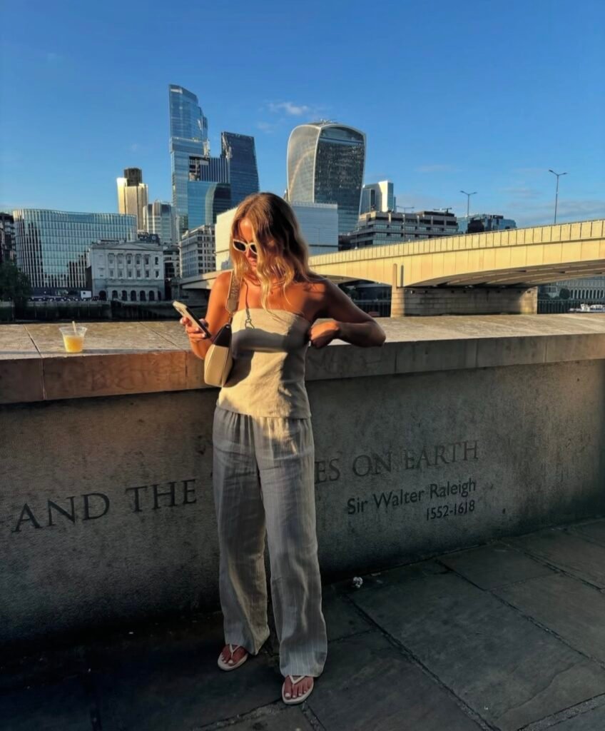 A linen pants outfit.