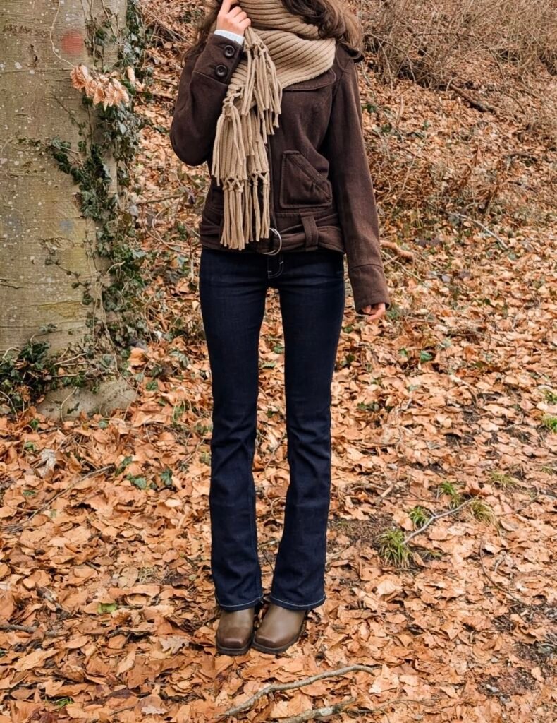 A 90s fashion outfit.