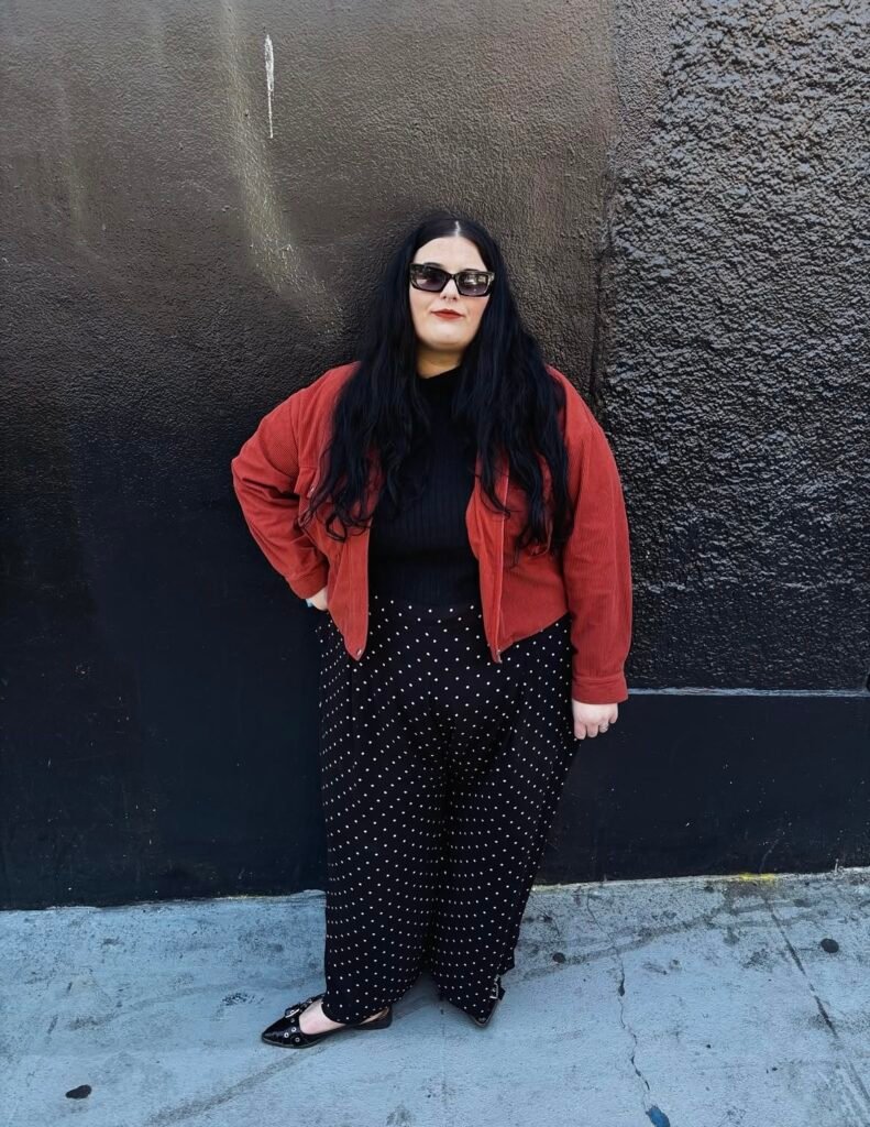 A plus size business casual.