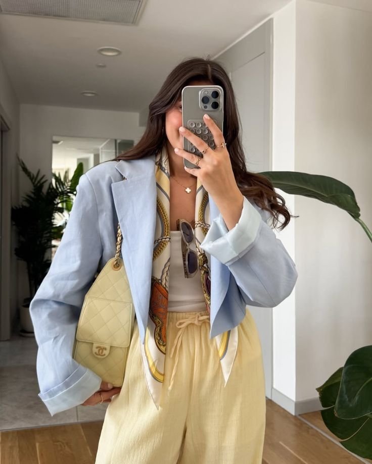 A women wearing a bandana.