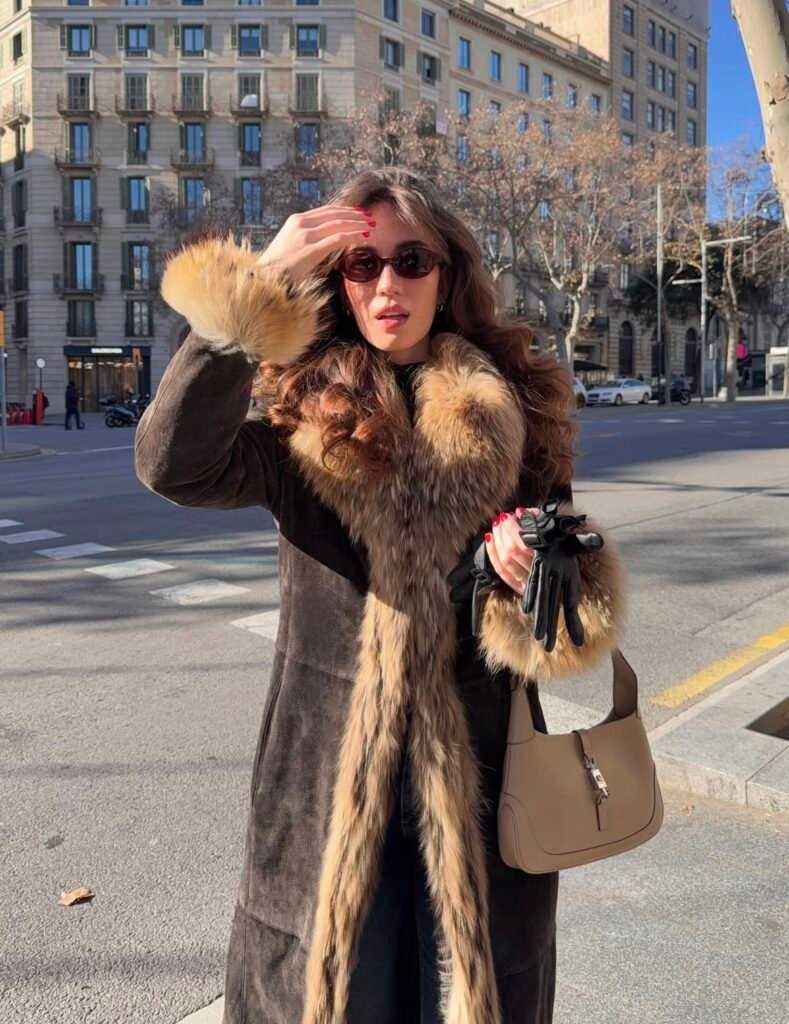 A 90s fashion outfit.