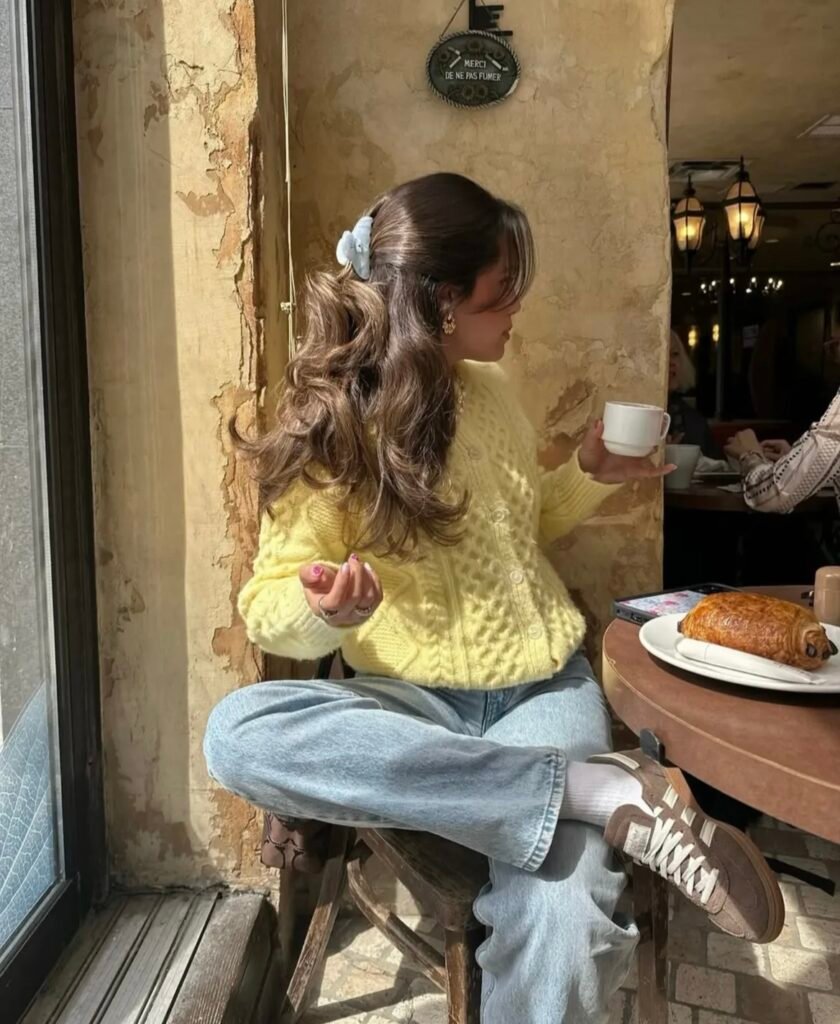 A casual lunch outfit.