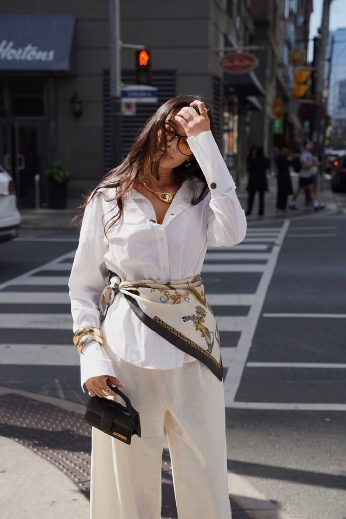 A women wearing a bandana.