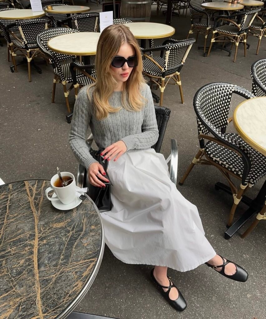 A casual lunch outfit.