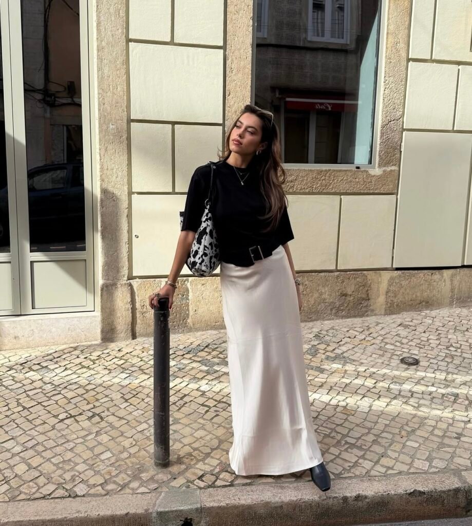 A 90s fashion outfit.