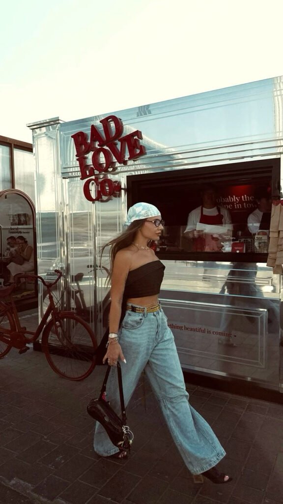 A women wearing a bandana.
