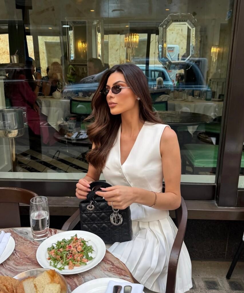 A casual lunch outfit.