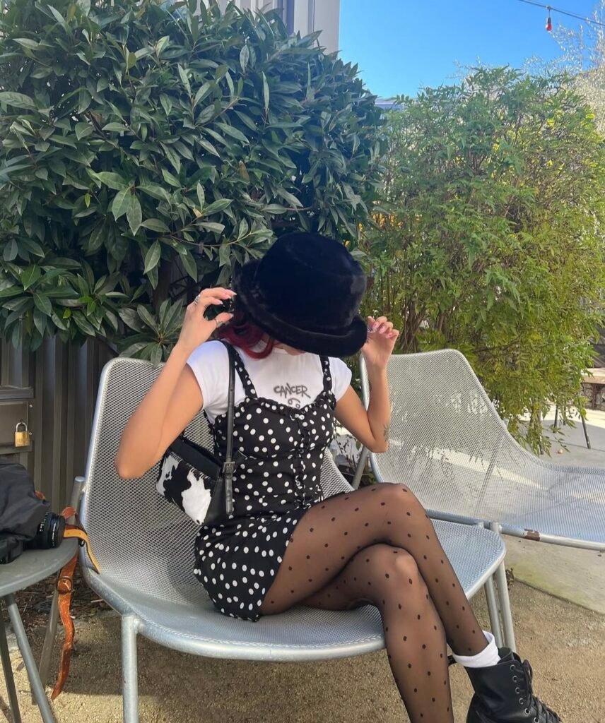 A 90s fashion outfit.