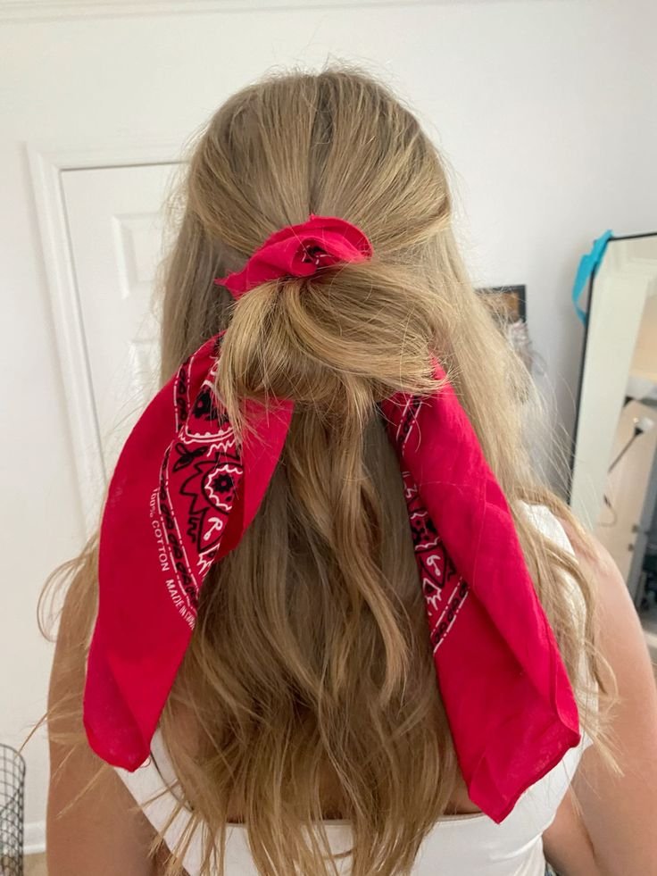 A women wearing a bandana.