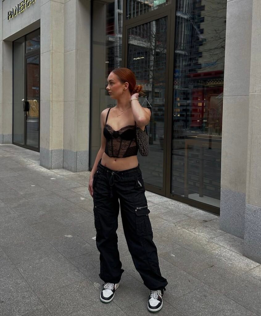 An outfit with cargo pants.