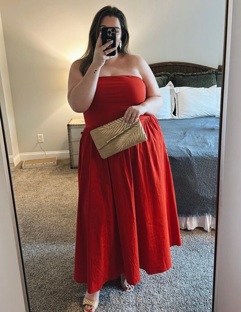 A plus size brunch outfit.