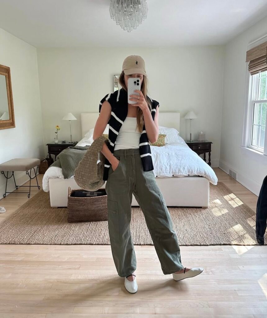 An outfit with cargo pants.