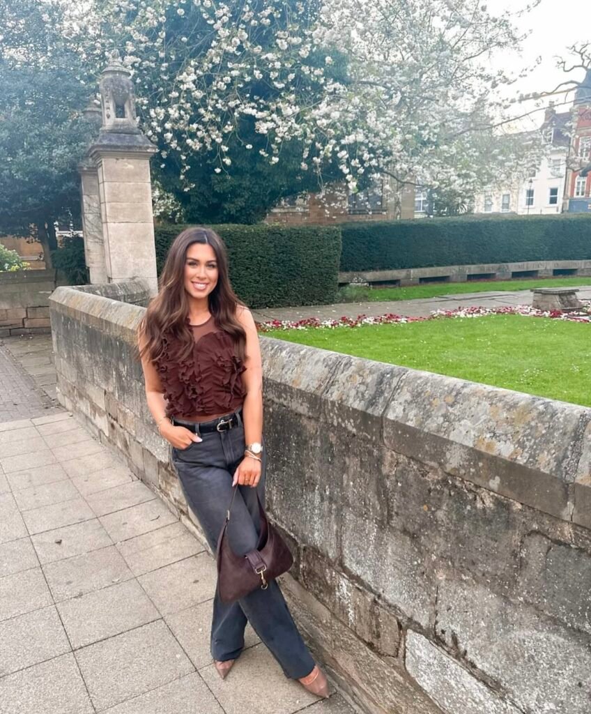 A casual brunch outfit.