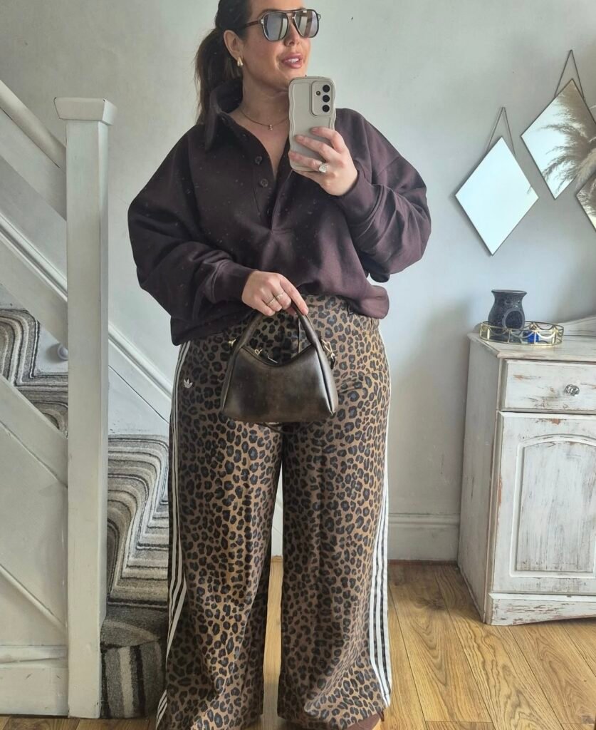 A plus size brunch outfit.