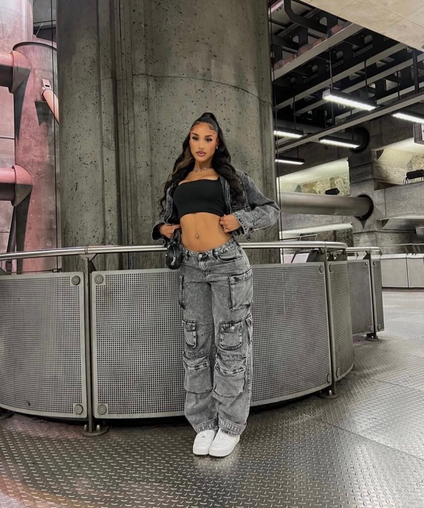 An outfit with cargo pants.