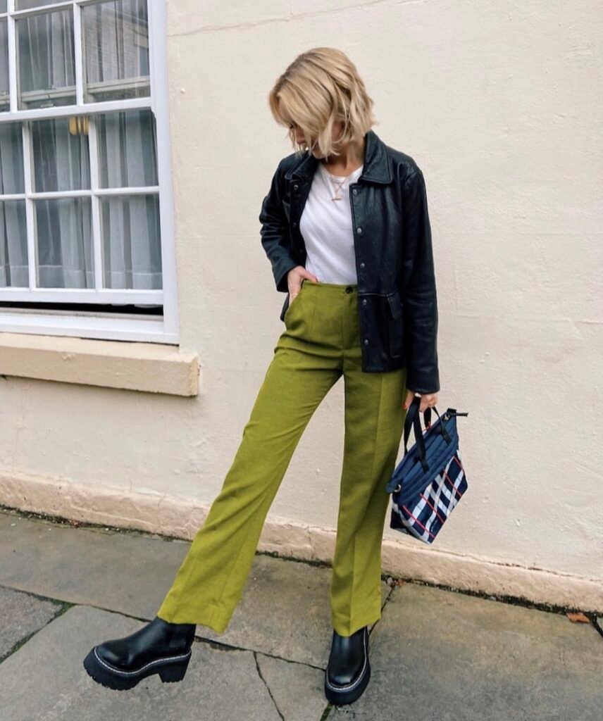 An outfit with green pants.