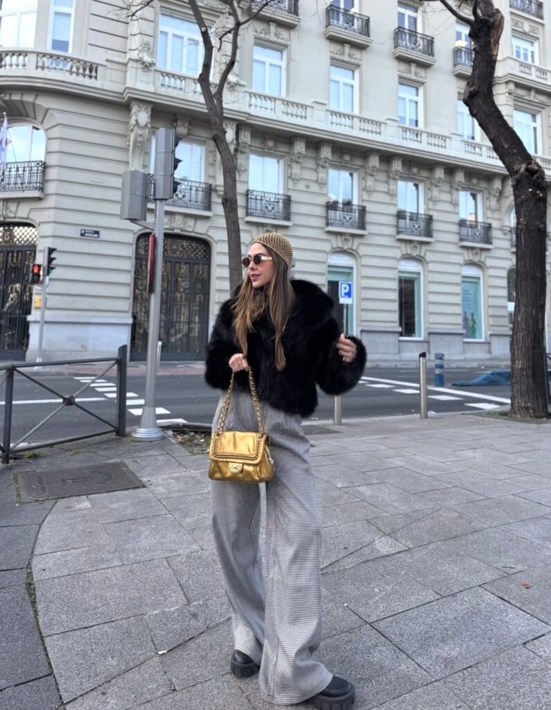 An outfit with wide leg pants.