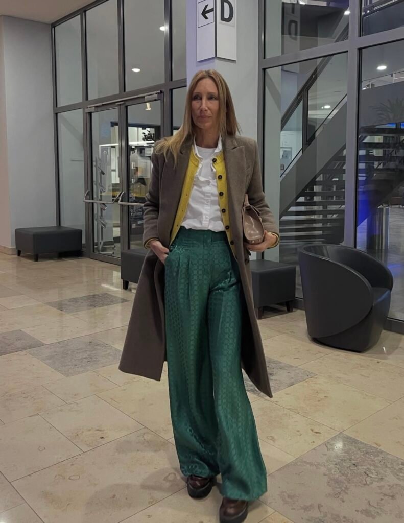 An outfit with green pants.