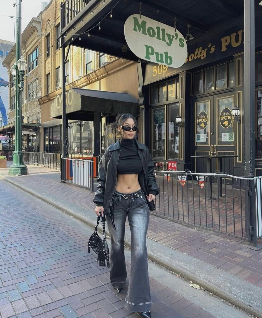 A flare jeans outfit.