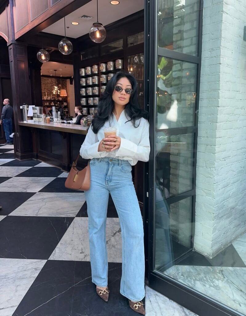 A flare jeans outfit.