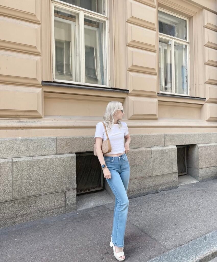 A flare jeans outfit.
